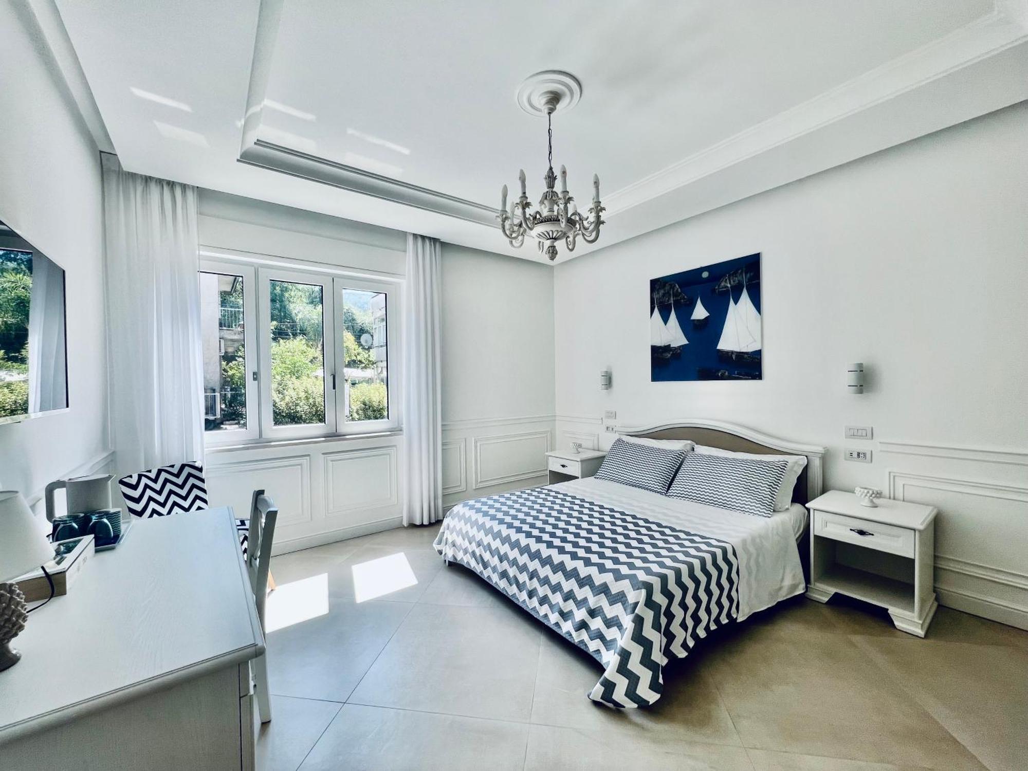 Palazzo Mauro Sorrento Luxury Rooms Екстер'єр фото